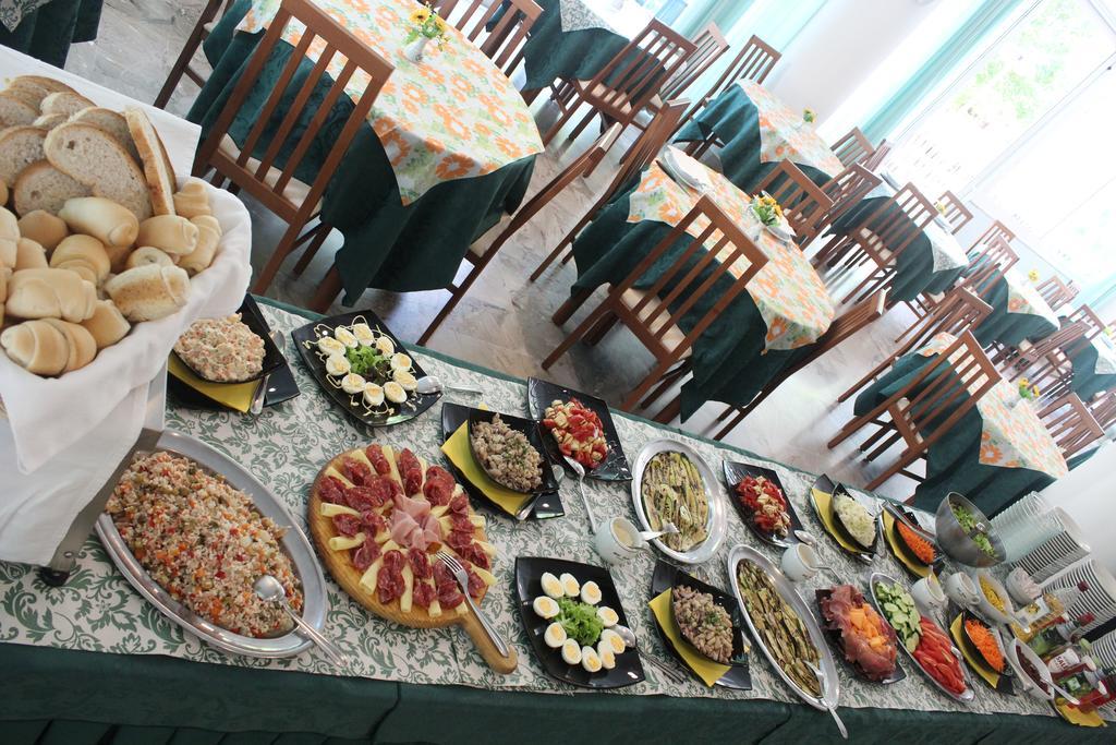 Hotel Santini Римини Экстерьер фото